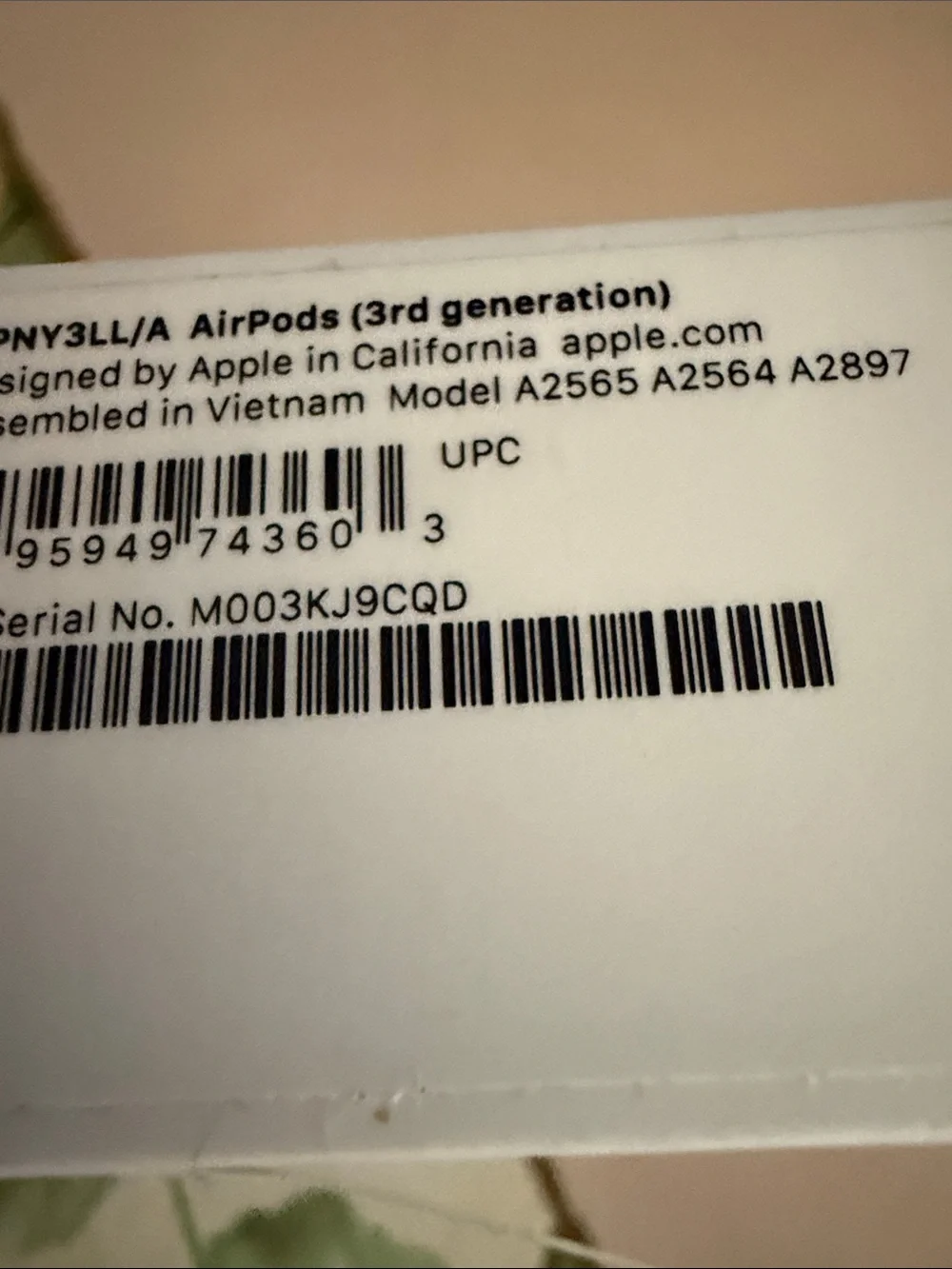 Apple AirPods (3rd Gen) - White Charging Case Artwork